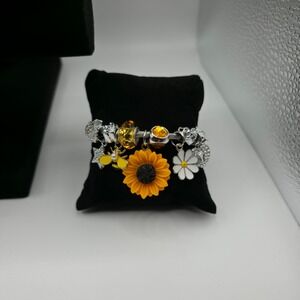 Sunflower Bee Charm Bracelet Silver Cable Wire Adjustable Daisy Heart